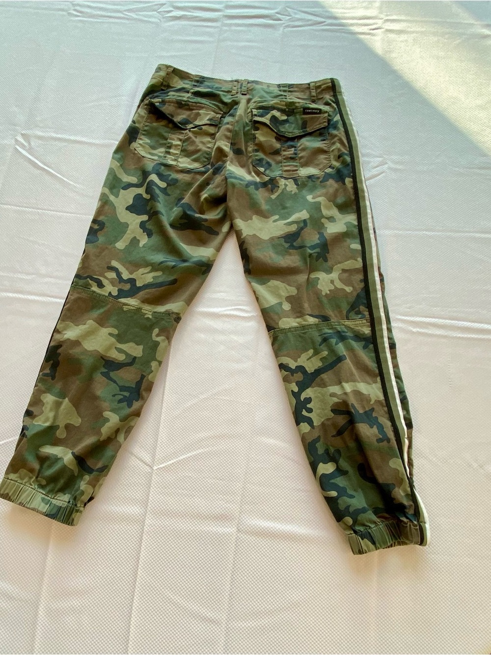 Sanctuary Camo Joggers crops with Side Stripe - Green & Brown